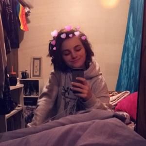 Meet your Posher, Alexandria